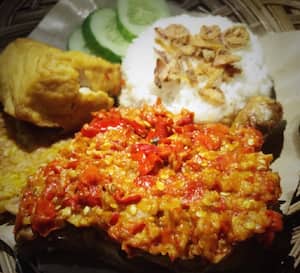 Ayam Gepuk Sambal Bawang Pak Gembus Tomang Jakarta